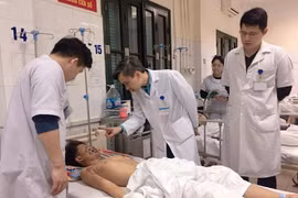 Nguy cơ tai nạn pháo ở trẻ em: Đừng để mất bò mới lo làm chuồng!