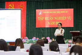 Tập huấn nghiệp vụ báo chí tại Chi hội Hội Nhà báo Báo Nghệ An