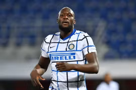 Tiền đạo Lukaku đạt cột mốc bàn thắng cho Inter Milan