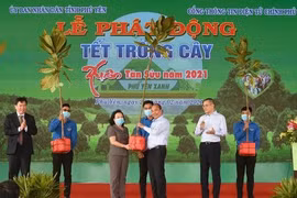 Cổng thông tin điện tử Chính phủ ký thỏa thuận trồng 10 triệu cây xanh