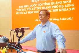 Trưởng Ban Tổ chức Trung ương Phạm Minh Chính tiếp xúc cử tri tại Quảng Ninh