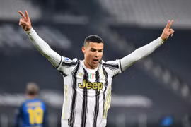 Truyền thông Italy: “Ronaldo căng thẳng và rất xa cách đồng đội”