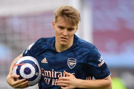 Tin chuyển nhượng hôm nay 19/8: Arsenal đón 2 tân binh, Locatelli chính thức gia nhập Juventus
