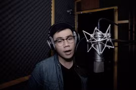 'Chạm - Sing&Share' hát cho cộng đồng những ngày giãn cách