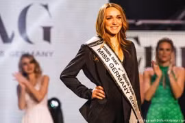 Anja Kallenbach bà mẹ hai con đăng quang Tân Hoa hậu Đức 2021