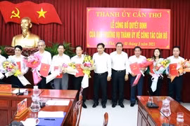 Cần Thơ công bố các quyết định điều động, bổ nhiệm cán bộ