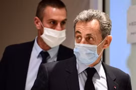 Cựu Tổng thống Pháp Sarkozy bị kết án 3 năm tù vì tội tham nhũng