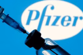 Nhân viên người Trung Quốc bị Pfizer kiện vì đánh cắp bí mật về vaccine Covid-19