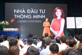 Nợ ngập đầu, 'trắng tay' vì học làm giàu online mùa dịch