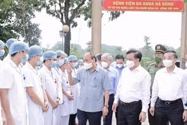 Khẩn trương khen thưởng những tấm gương hy sinh quên mình trong công tác phòng, chống dịch