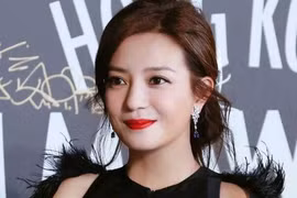 Triệu Vy lên tiếng giữa bão scandal