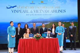 Vietnam Airlines và Vinpearl ký kết hợp tác phát triển sản phẩm hàng không - du lịch an toàn