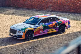 Khám phá mẫu xe Bentley Flying Spur phiên bản LGBT