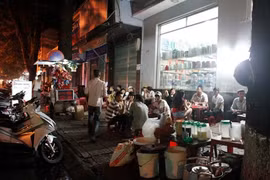 Đắk Lắk: Dừng dịch vụ ăn uống vỉa hè ở TP. Buôn Ma Thuột