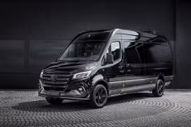 Mercedes-Benz Sprinter Urban Edition sở hữu gói độ phong cách bóng đêm có giá hơn 23.000 USD