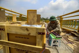 Cận cảnh trận địa pháo hoa sẵn sàng cho lễ Giỗ tổ Hùng Vương