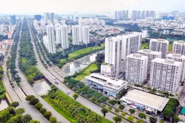 Dịch bệnh ngày một phức tạp, giá căn hộ tại Hà Nội và TP.HCM vẫn "leo thang"
