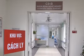 Giảm thời gian cách ly tập trung với người nhập cảnh tiêm đủ liều vắc xin Covid-19