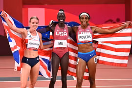 Tuyển Mỹ giành HCV Olympic Tokyo điền kinh 800 m nữ sau 53 năm