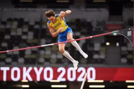 Thụy Điển có tấm HCV môn nhảy sào nam tại Olympic Tokyo 2020