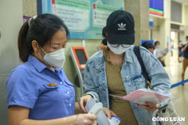 Hành khách đi tàu hỏa chỉ cần khai báo y tế điện tử