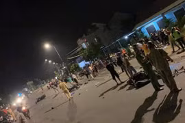 Quảng Nam: Ô tô tông hàng loạt xe máy, 3 người thương vong