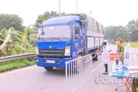 Hơn 100 chốt kiểm soát trên các tuyến đường vẫn duy trì hoạt động