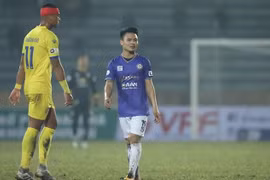 VPF nói gì sau sự cố sân cỏ tại Nam Định?