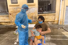Hà Nội: Rà soát việc xét nghiệm trẻ em nhỏ tuổi, không để dư luận bức xúc