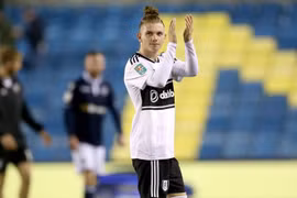 Harvey Elliott, sao trẻ dính chấn thương kinh hoàng trong trận Leeds với Liverpool là ai?