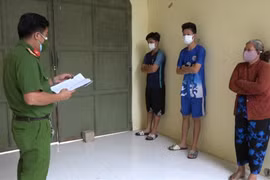 Kiên Giang: Bắt tạm giam 3 đối tượng vận chuyển thuốc lá lậu qua biên giới