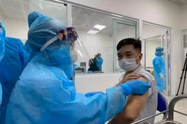 Triển khai tiêm vaccine phòng COVID-19 sử dụng vốn do UNICEF viện trợ