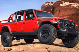 Bán tải Jeep Gladiator được trang bị bộ phụ kiện Half-Door