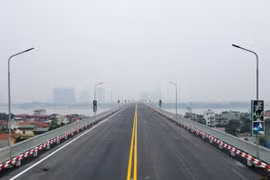 Sáng nay, chính thức thông xe cầu Thăng Long