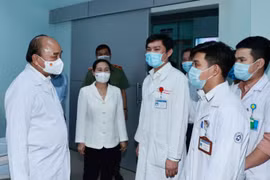 Chủ tịch nước: Vaccine là điều rất mong mỏi để công tác phòng chống dịch có hiệu quả hơn