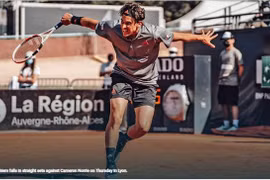 Nhà vô địch Dominic Thiem thất bại trước tay vợt người Anh Cam Norrie