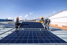 Pin mặt trời Việt Nam bị điều tra chống bán phá giá