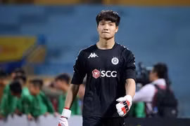 Thủ môn Phí Minh Long rời CLB Hà Nội