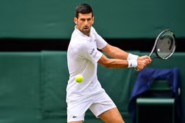 Tay vợt Djokovic lần thứ 7 lọt vào chung kết Wimbledon