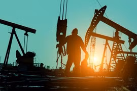 Giá xăng dầu hôm nay 26/9: Tăng mạnh hơn 3% trong tuần