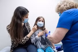 Trẻ em có nên tiêm vaccine ngừa COVID-19?