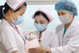 Bạc Liêu: Cứu sống bé gái sơ sinh bị dị tật bẩm sinh