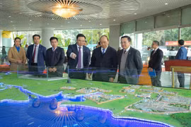 Thủ tướng Nguyễn Xuân Phúc: Petrovietnam trong khó khăn càng vững vàng, trước thử thách càng bản lĩnh