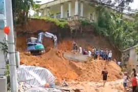 Hà Giang: Sạt bờ khi đang thi công, một công nhân thiệt mạng