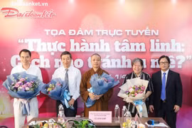 “Thực hành tâm linh: Cách nào tránh u mê?”