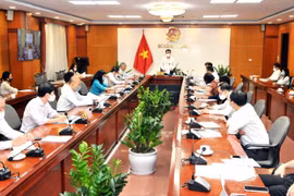 Bắc Ninh rơi vào thế khó khi thực hiện mục tiêu “tay cày, tay súng”