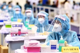 Bí thư, Chủ tịch các tỉnh thực hiện nghiêm túc, hiệu quả việc phân bổ và tổ chức tiêm vaccine