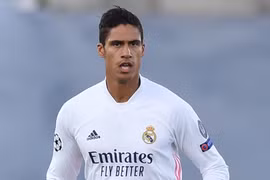 Man Utd tiến một bước trong vụ chiêu mộ Raphael Varane