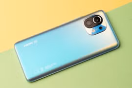 Xiaomi Mi 11 ra mắt tại Việt Nam, giá 21.99 triệu đồng