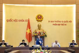 Chủ tịch Quốc hội: Công tác nhân sự cần được xem xét kỹ lưỡng, thận trọng